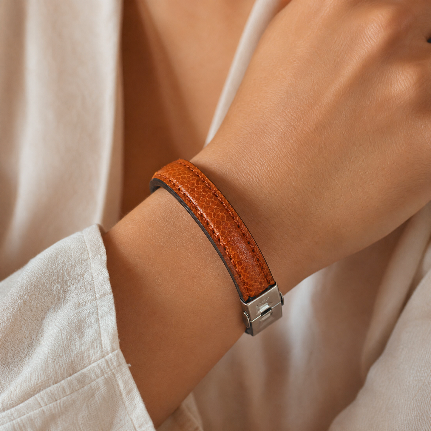 Bracelet en cuir orangé