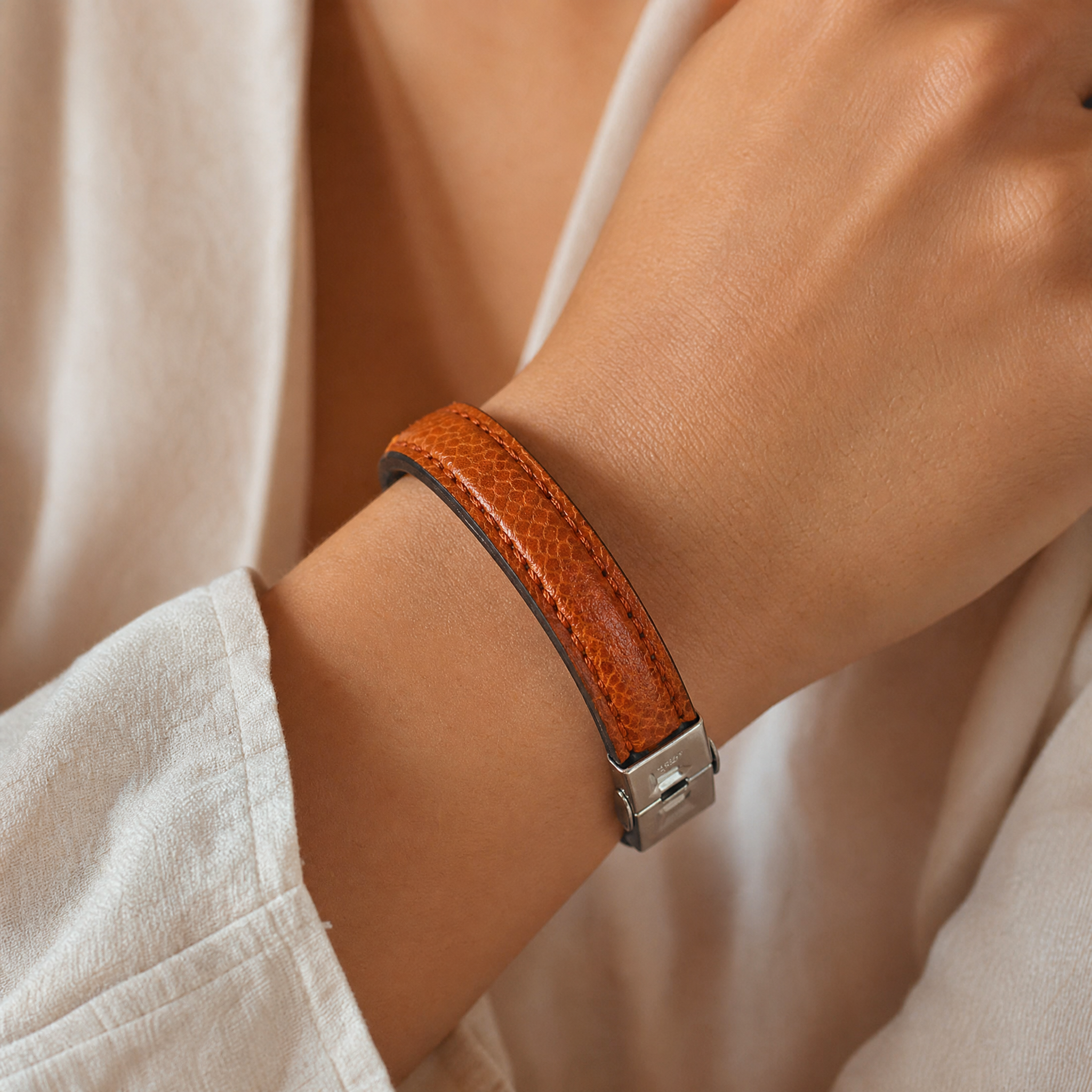 Bracelet en cuir orangé